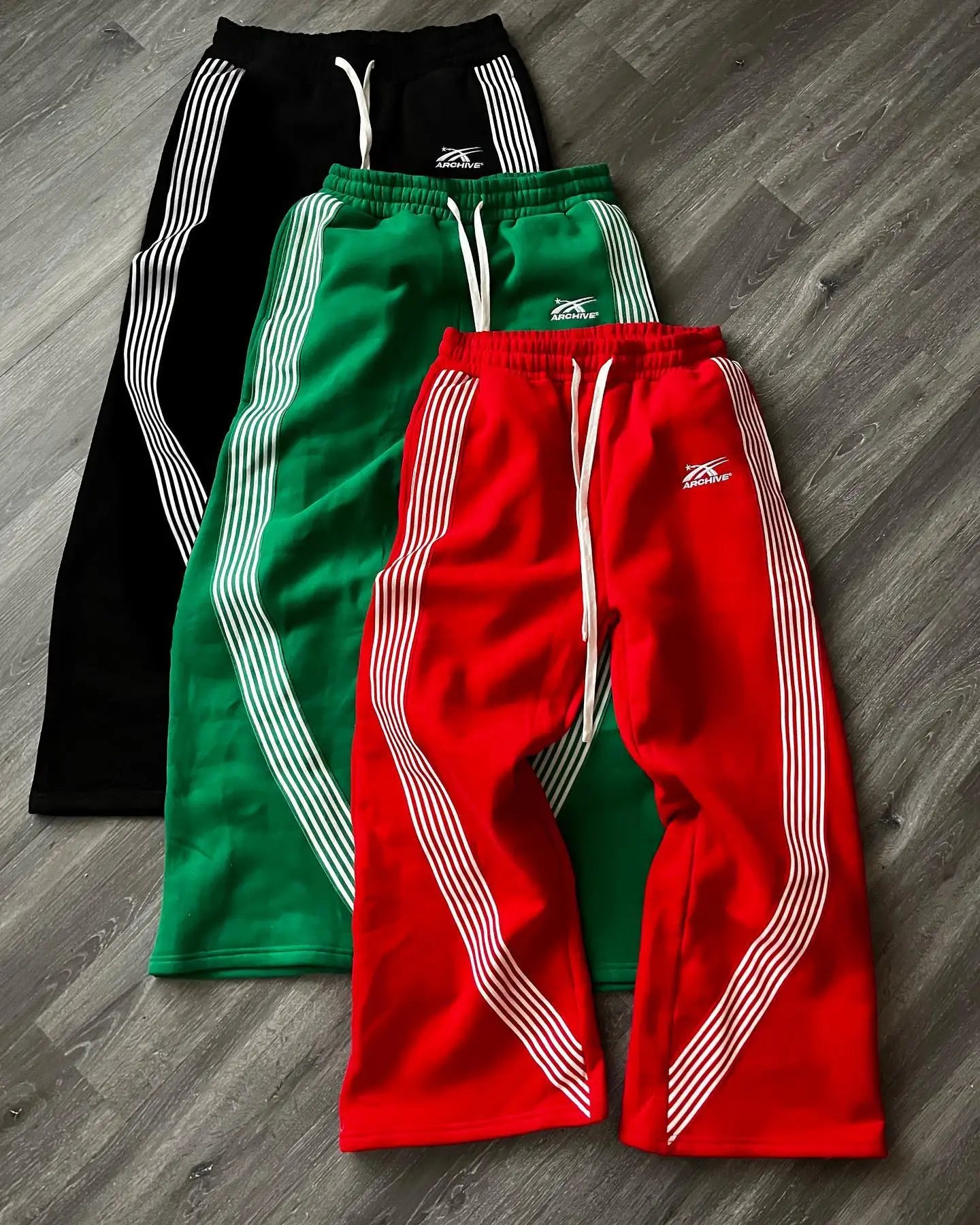 STRIPED Y2K SWEATS